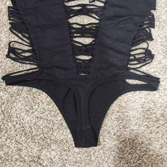 Black strapless bodysuit - Picture 2 of 3